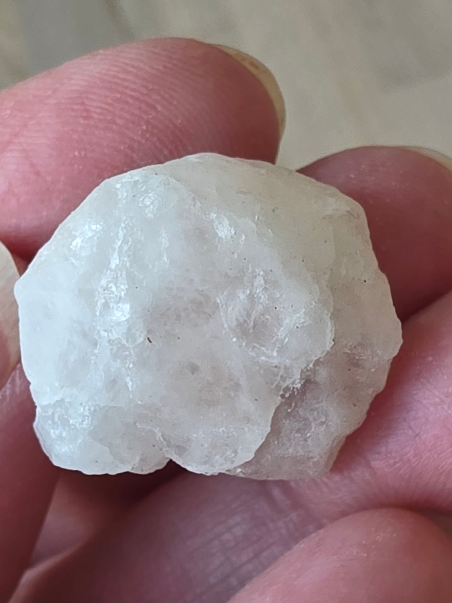 Morganite – vibrerer med ubetinget kærlighed og blid energi.