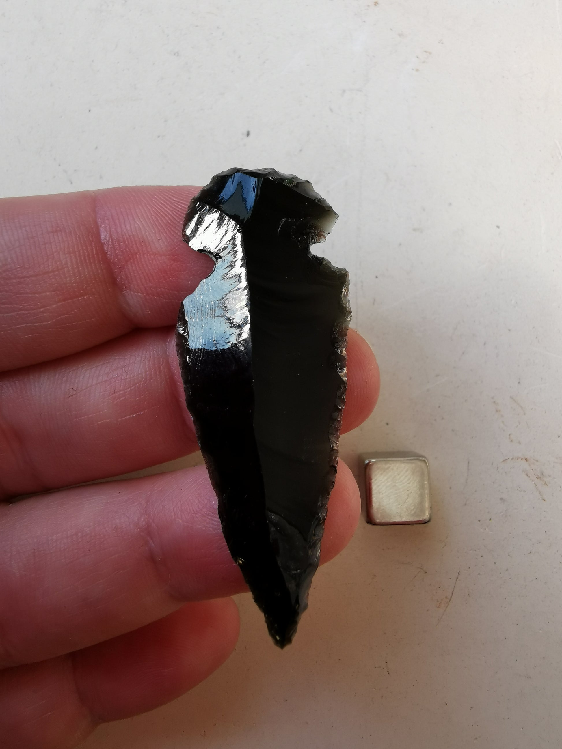 Obsidian der giver dyb spirituel indsigt og ærlighed.