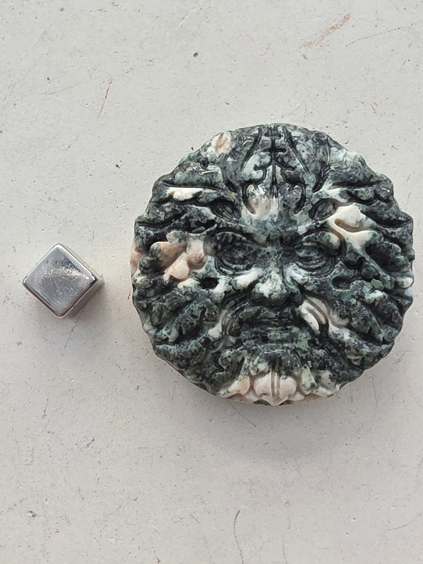 Preseli Bluestone Green Man der giver beskyttelse og spirituel styrke.