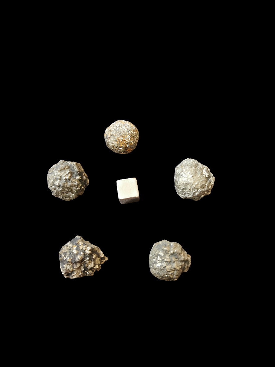 Pyrit krystal der styrker rodchakra og stabilitet.