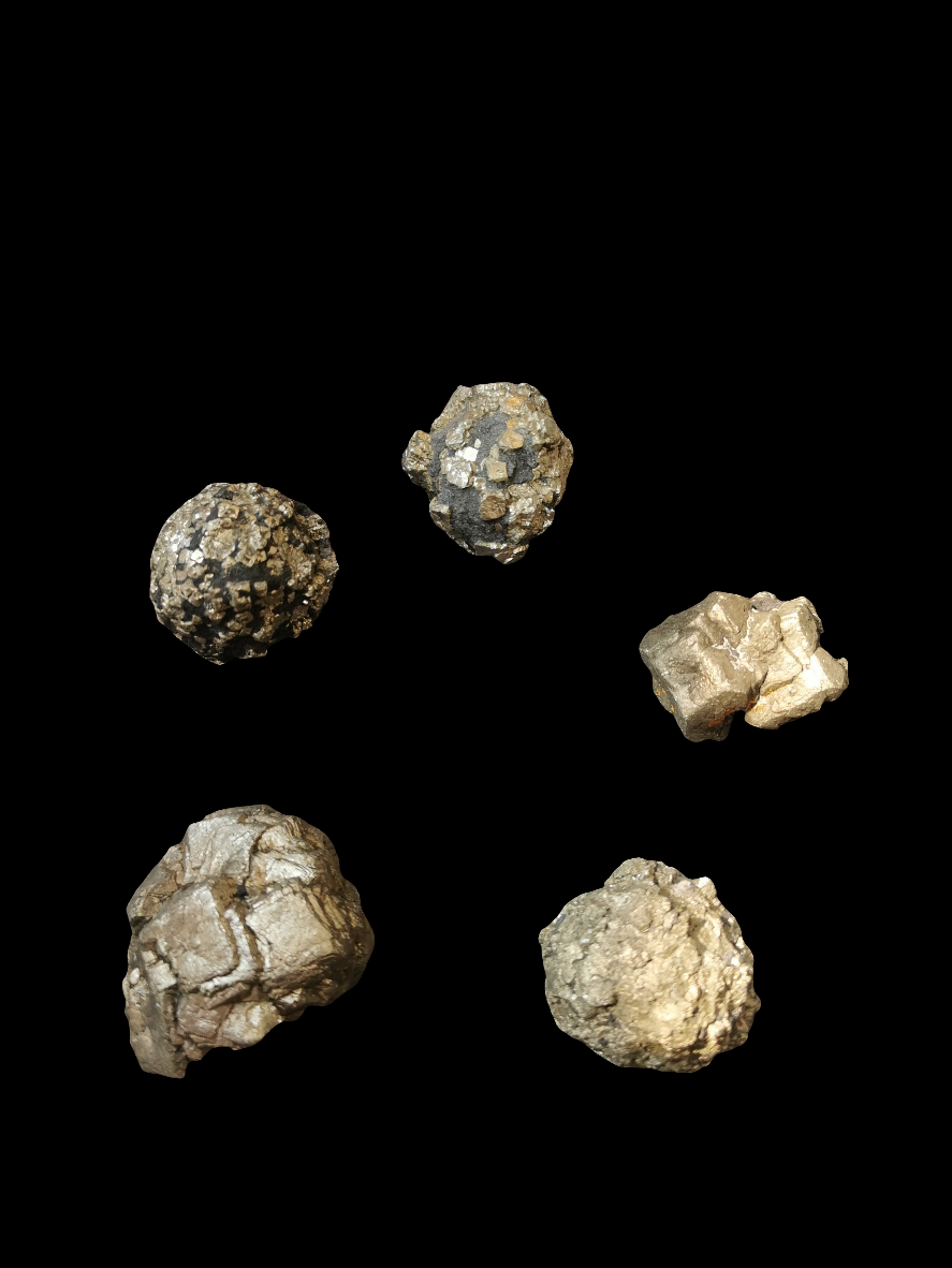 Pyrit krystal der understøtter succes, vækst og målrettet handling.