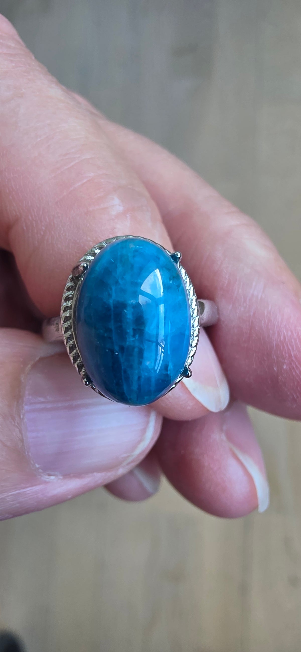 Apatit ring