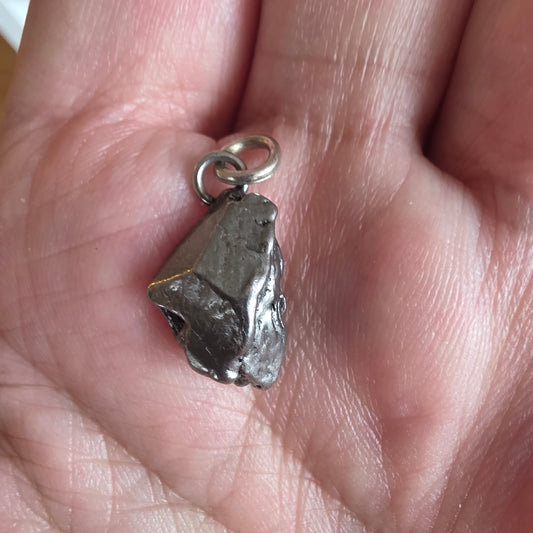 Meteorit Muonionalusta vedhæng