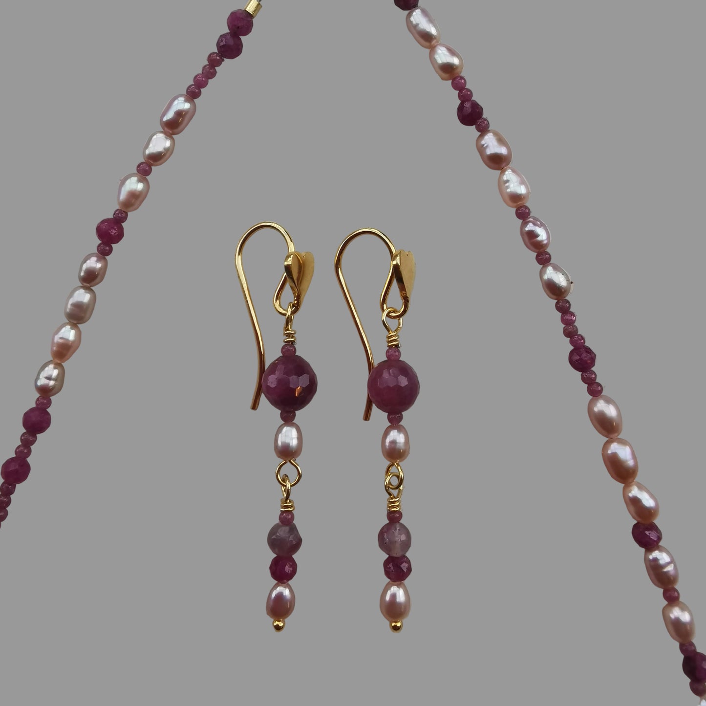 Smykkesæt m/halskæde, armbånd og øreringe