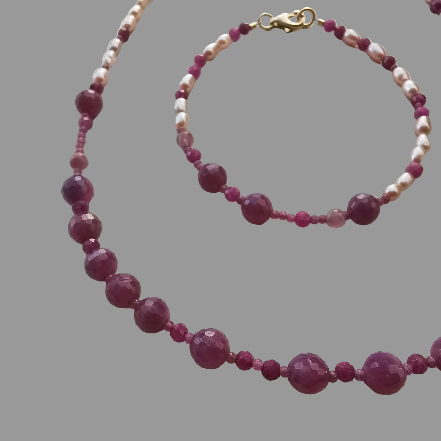 Smykkesæt m/halskæde, armbånd og øreringe