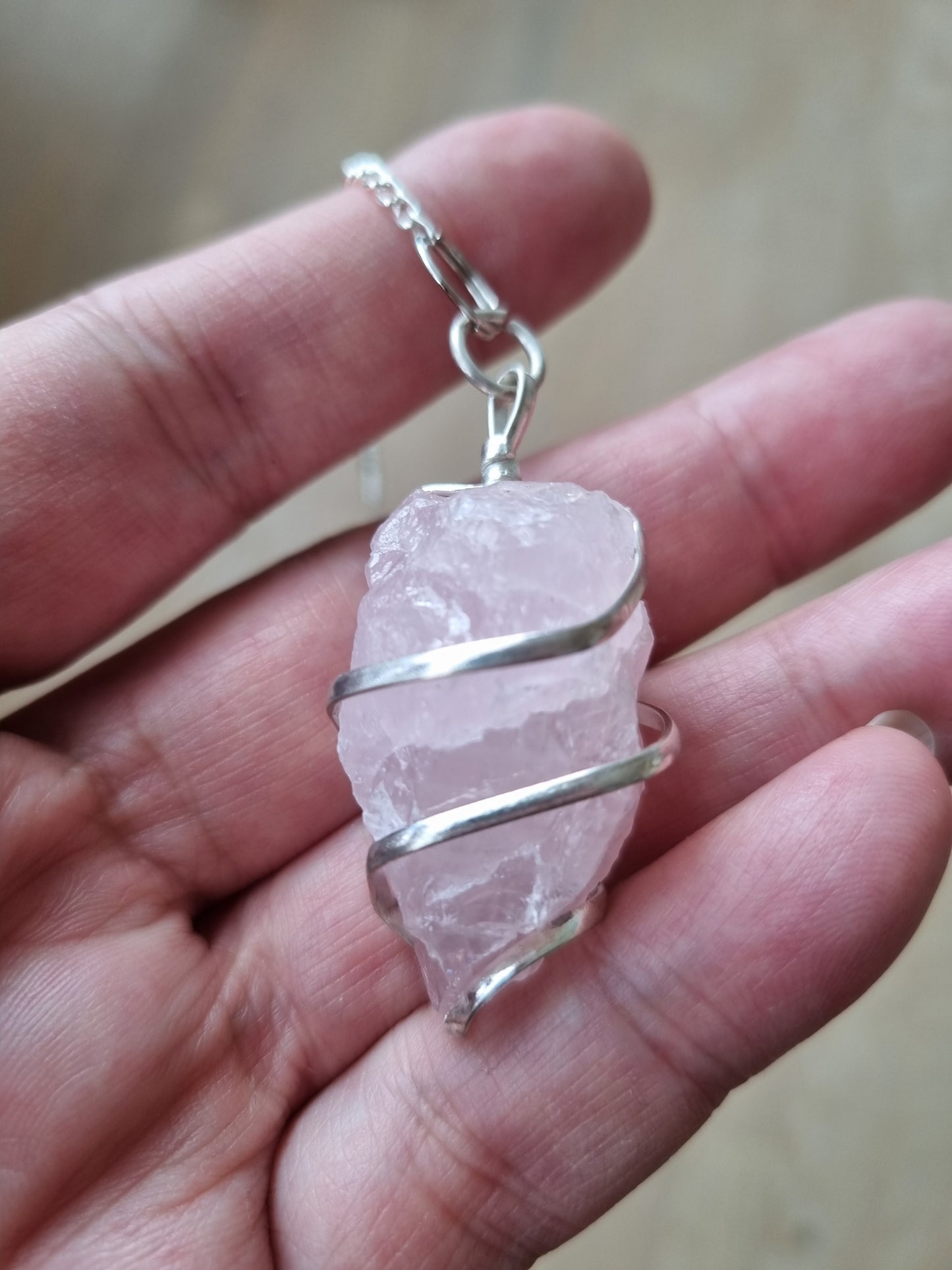 Rosakvarts pendul