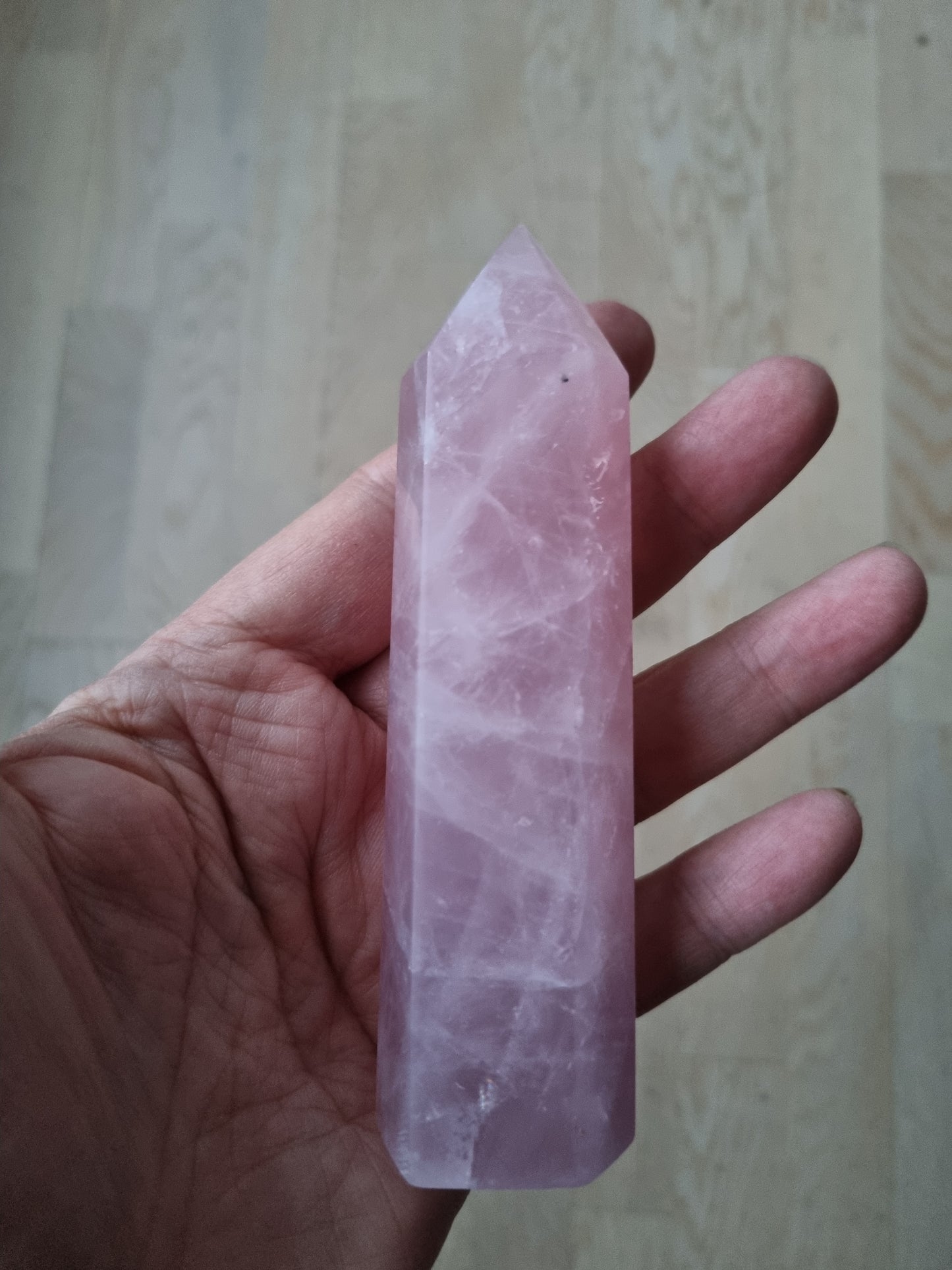 Rosakvarts tårn 17 cm