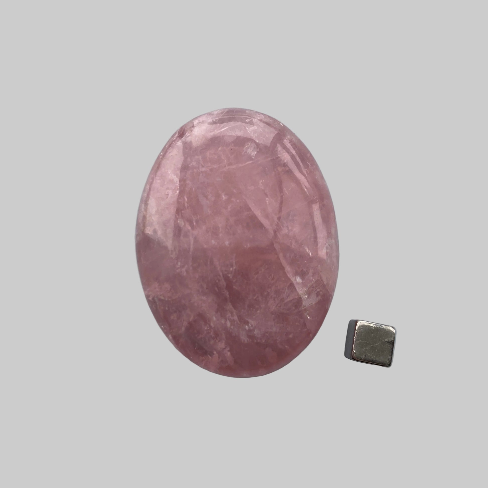 Rosakvarts palmstone der fremmer accept og balance.