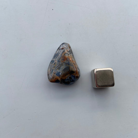 Silver Leaf Jaspis – beroligende krystal for grounding, indre styrke og følelsesmæssig balance
