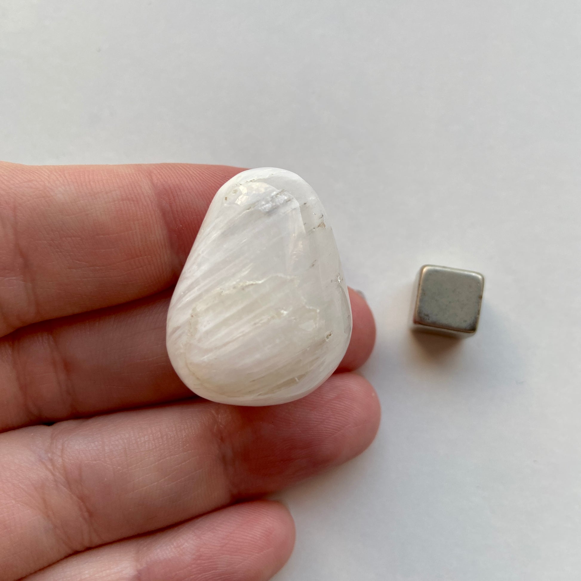 Skolezit der støtter indre fred og følelsesmæssig balance.