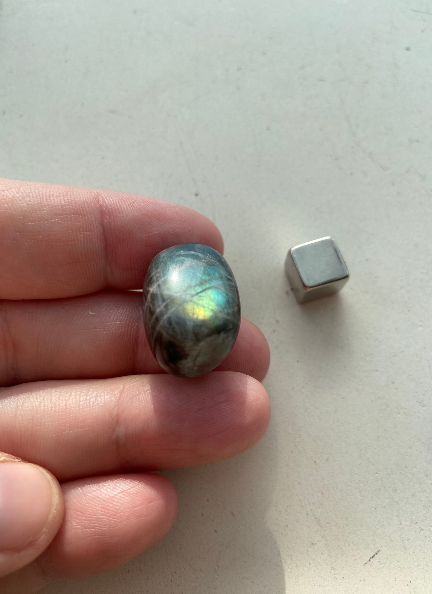 Spektrolit – beskytter mod negativitet og energivampyrer.