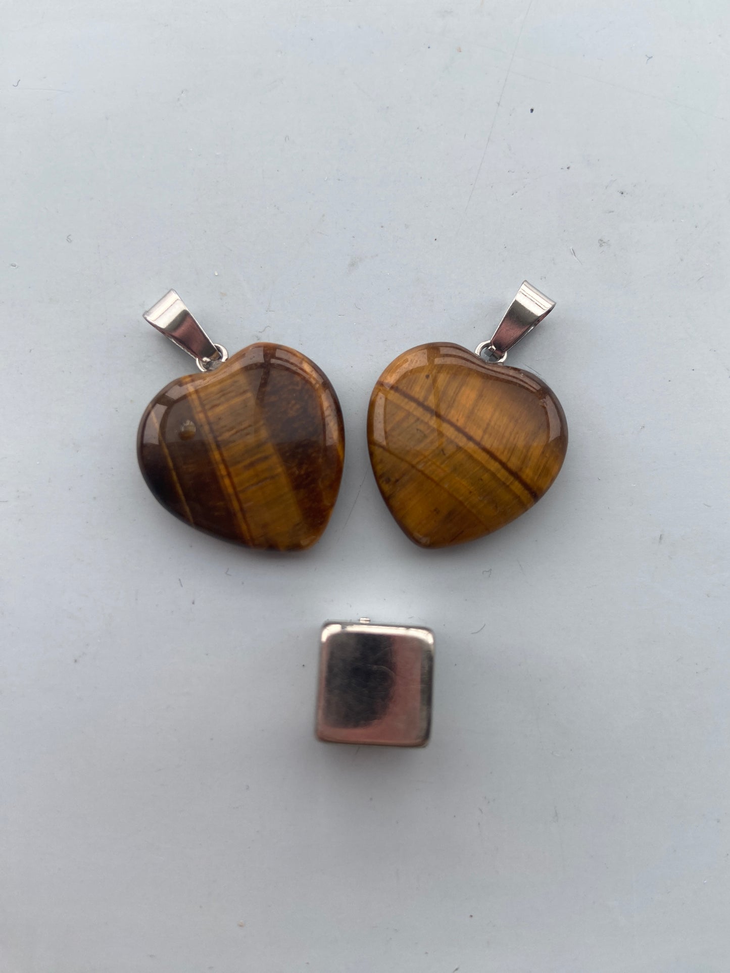 Tigerøje – krystal for mod, fokus og handlekraft.