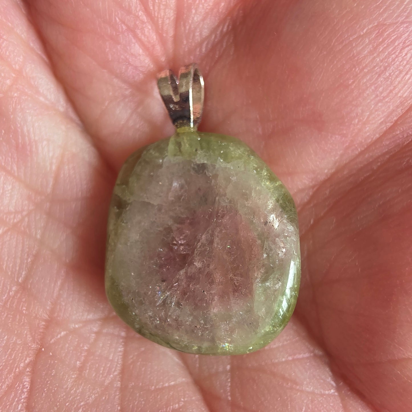 Turmalin vandmelon krystal der fremmer kærlighed og medfølelse.