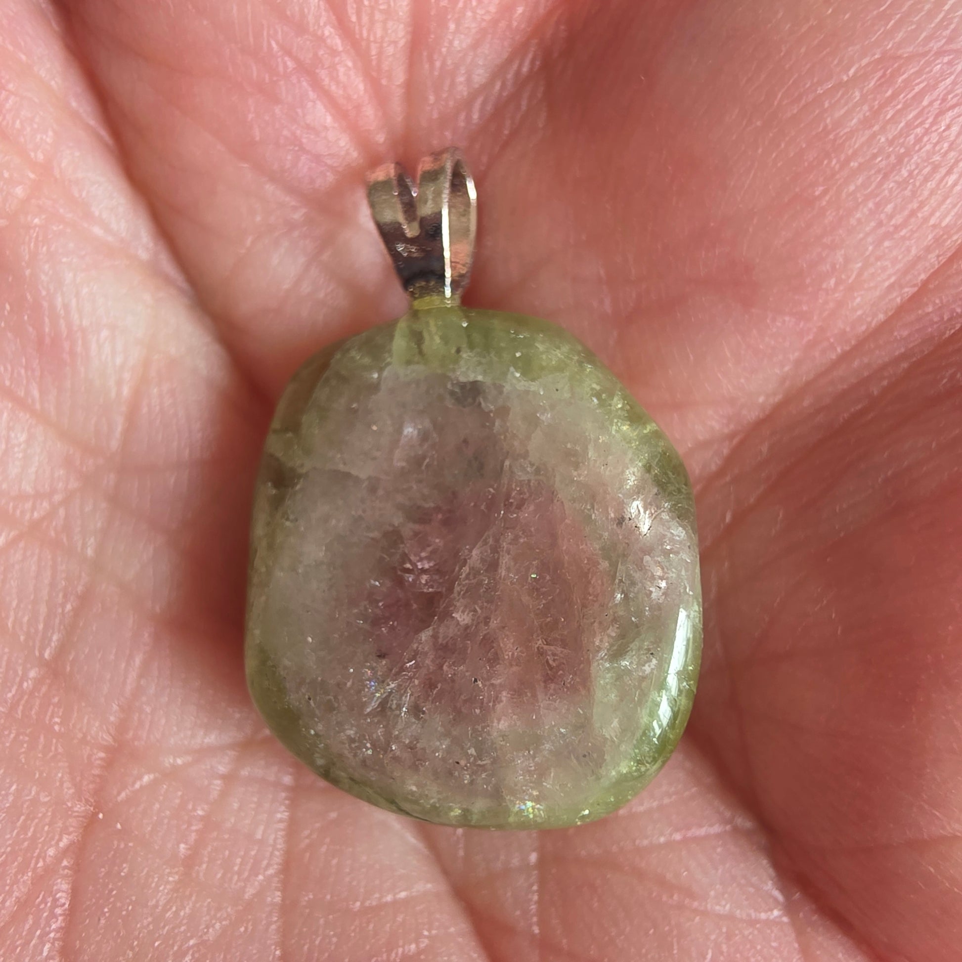 Turmalin vandmelon krystal der fremmer kærlighed og medfølelse.