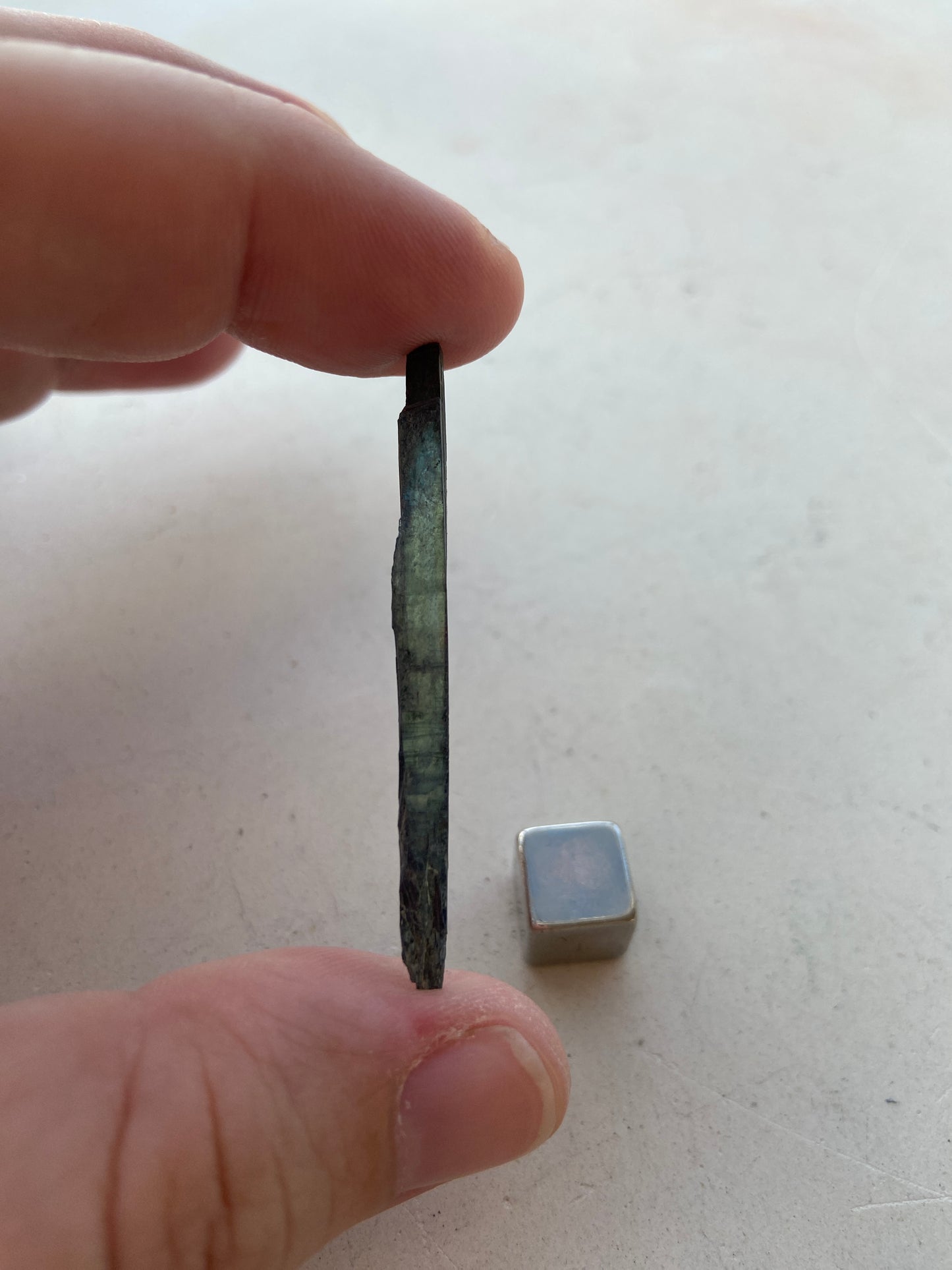 Vivianit – hjælper med at finde livsformål og støtte sjælsrejse.