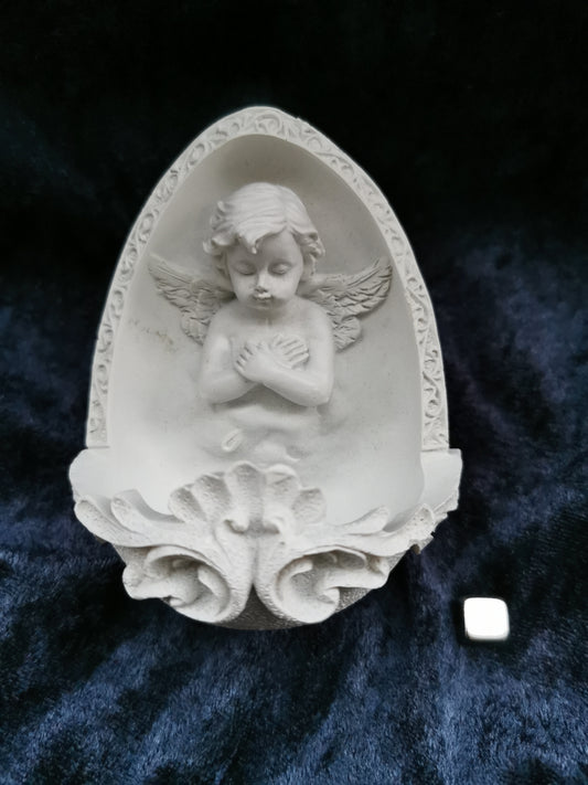 Angel for wall hanging