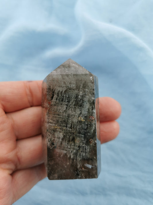 Phantom Quartz Point White