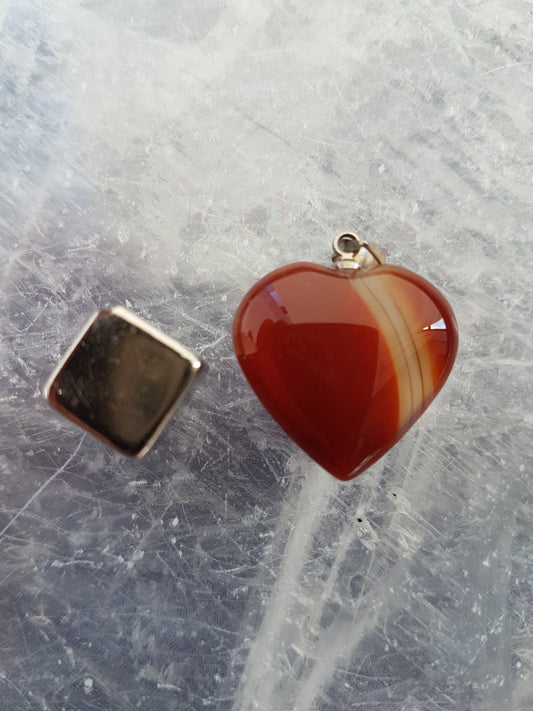 Agate red pendant