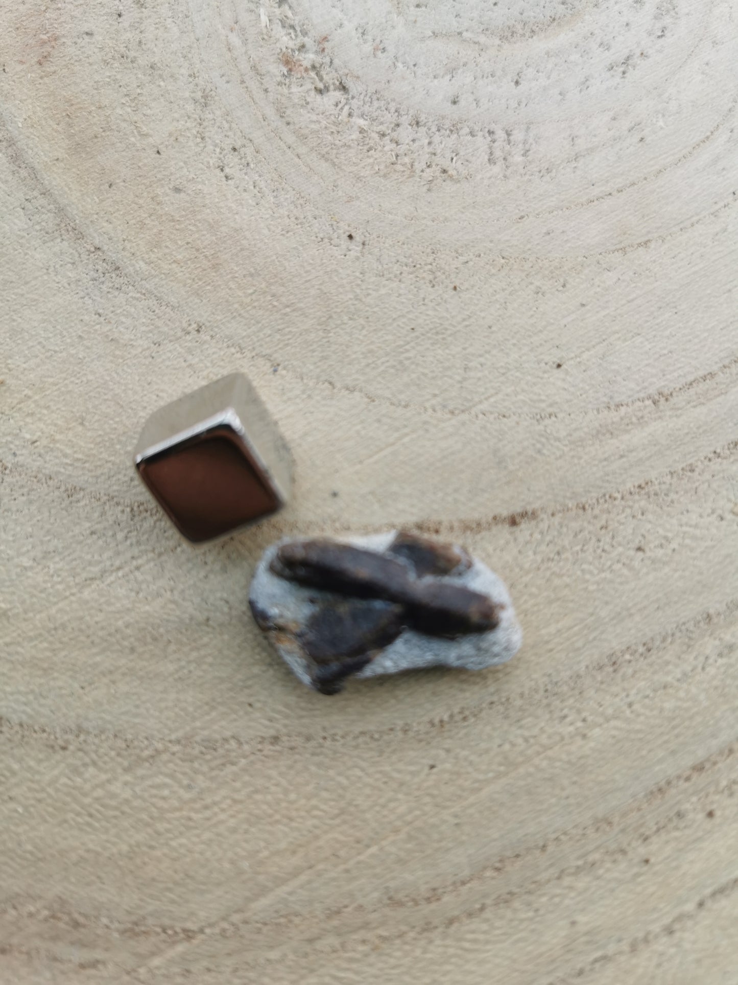 Chiastolit Rå