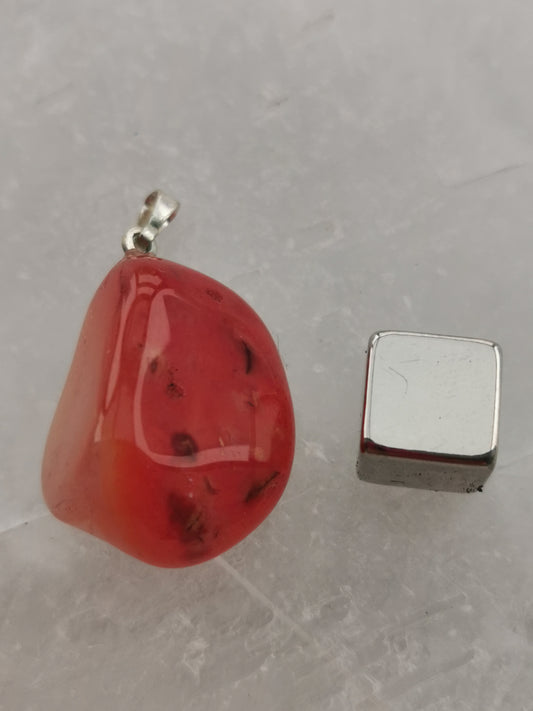 Agate red w. Iron pendant