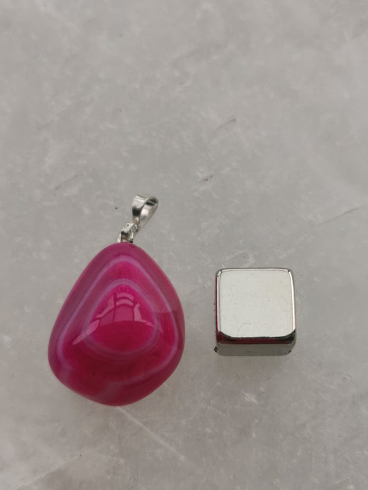 Agate pink with Iron Pendant