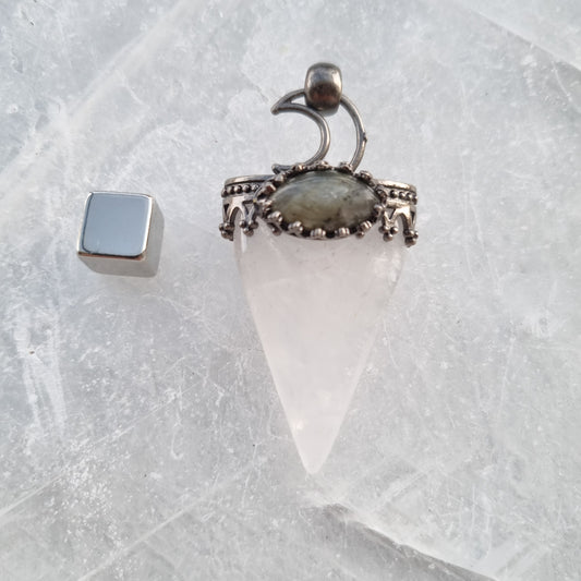 Rock crystal w/labradorite pendant