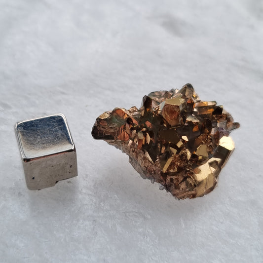Bjergkrystal Klynge m 24 karat guld