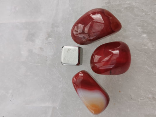 Agate Red