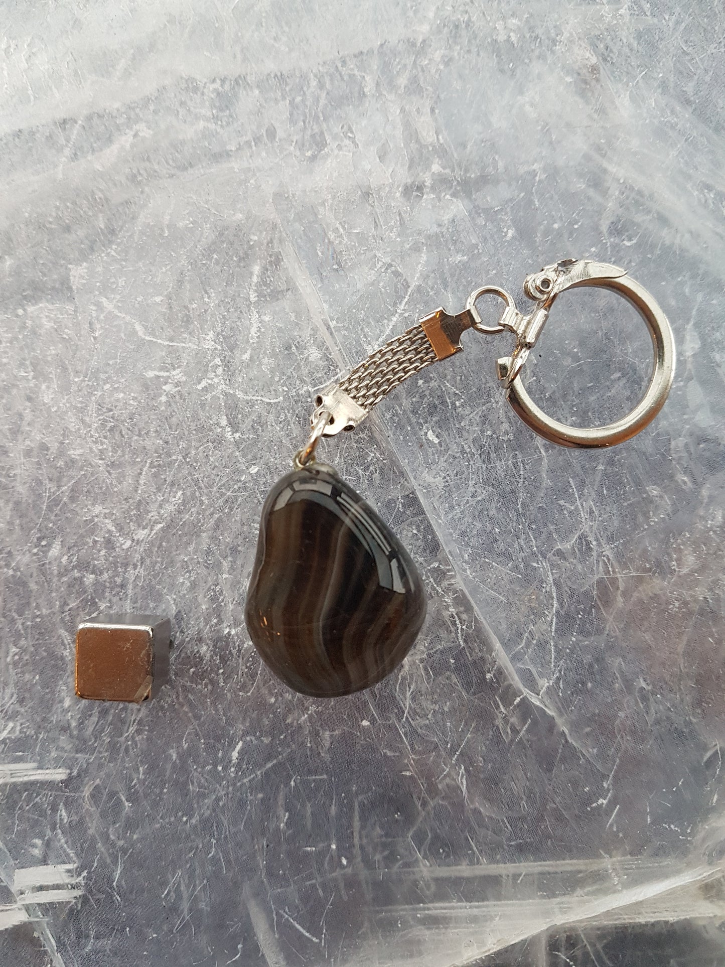 Key ring with agate