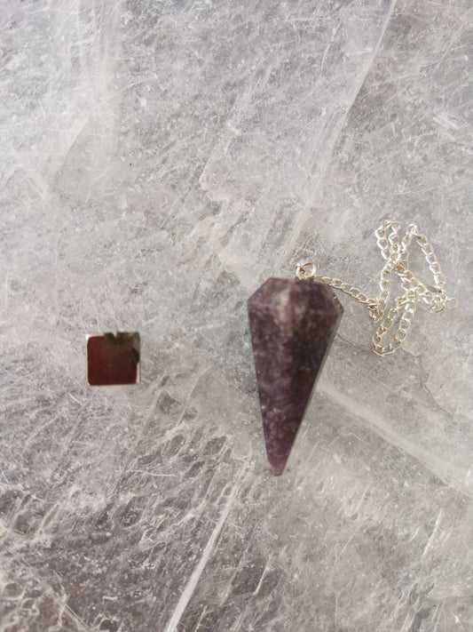 Pendulum quartz purple