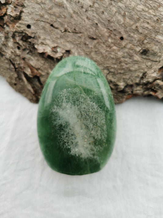 Flourite Green Figure