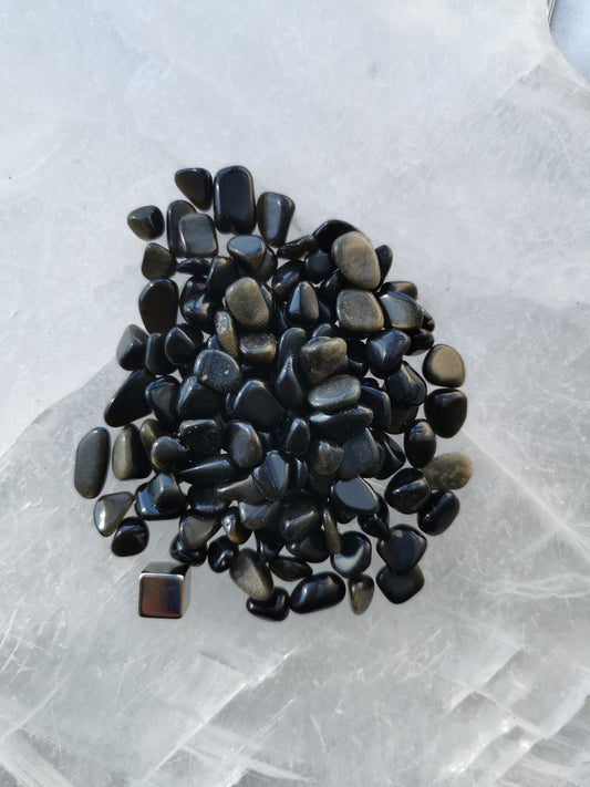 Krystalchips - Obsidian Gylden - til glasflaske (25 cl)