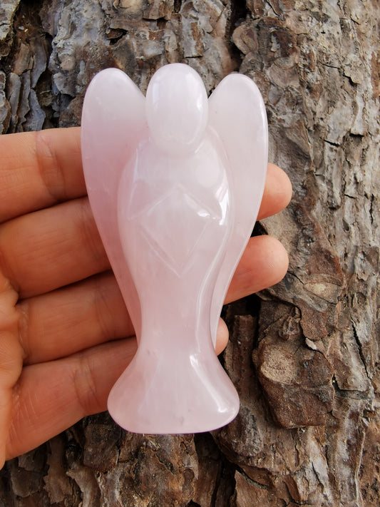 Rose quartz angel - height 7.5 cm