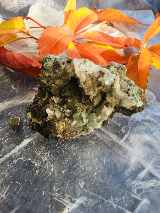 Zeolite with Apophyllite Green